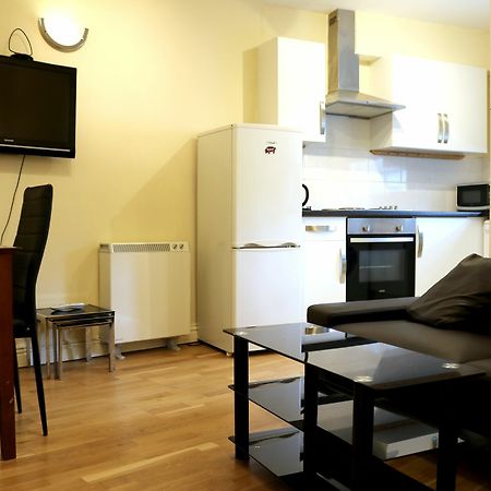 Fine Touch Apartments Лондон Экстерьер фото