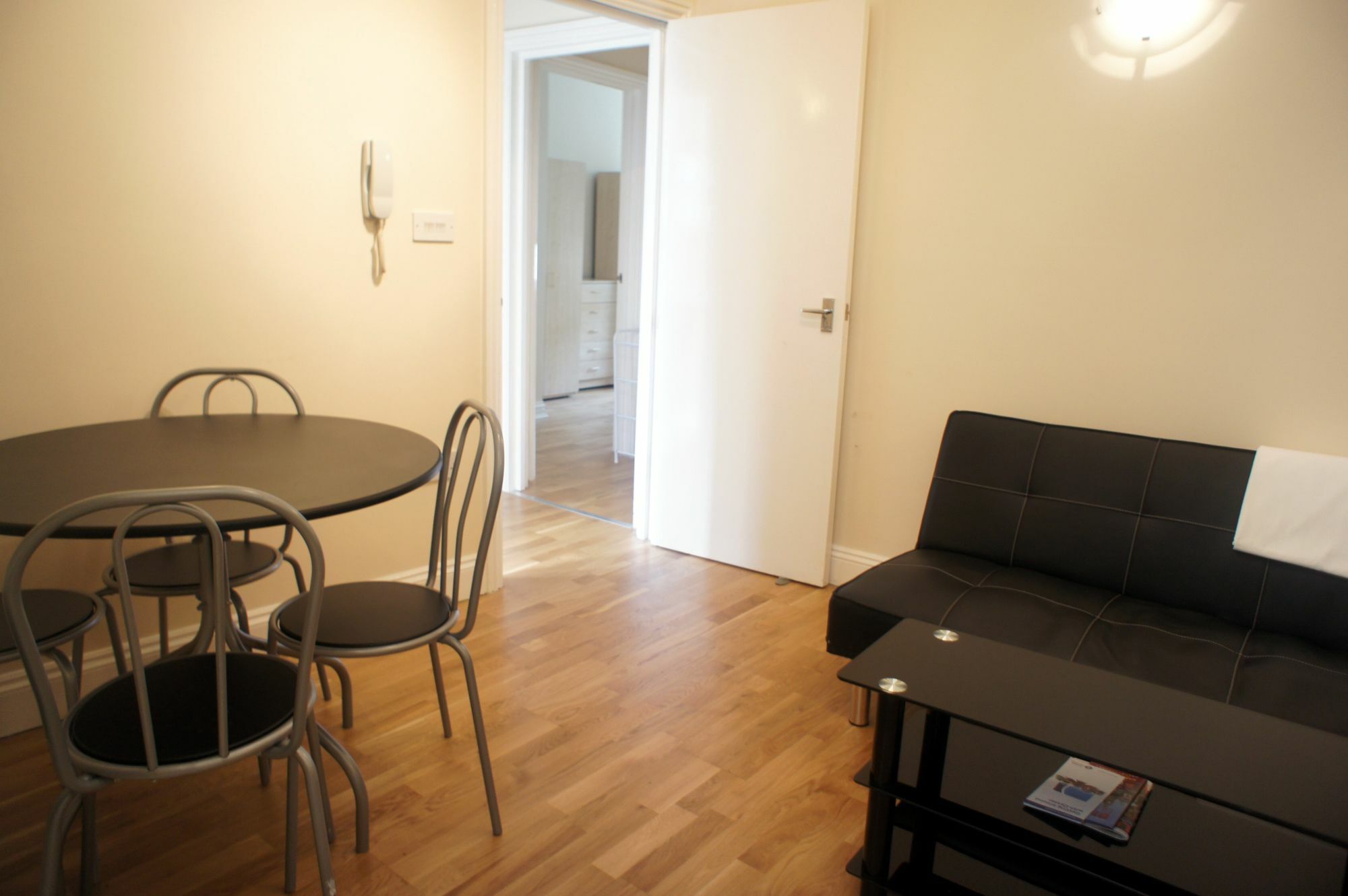 Fine Touch Apartments Лондон Экстерьер фото